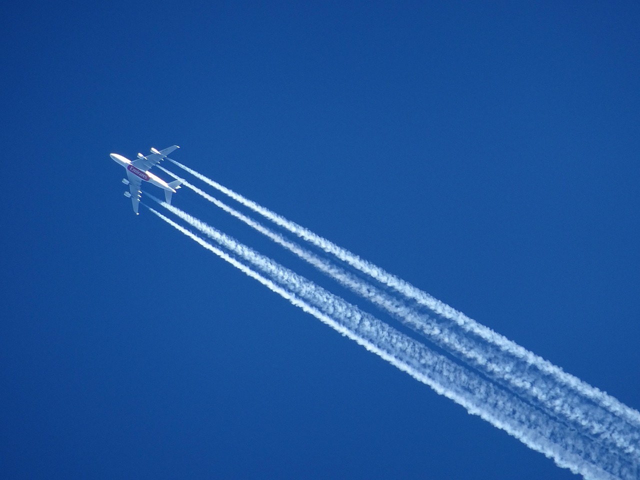 Read more about the article Chemtrails